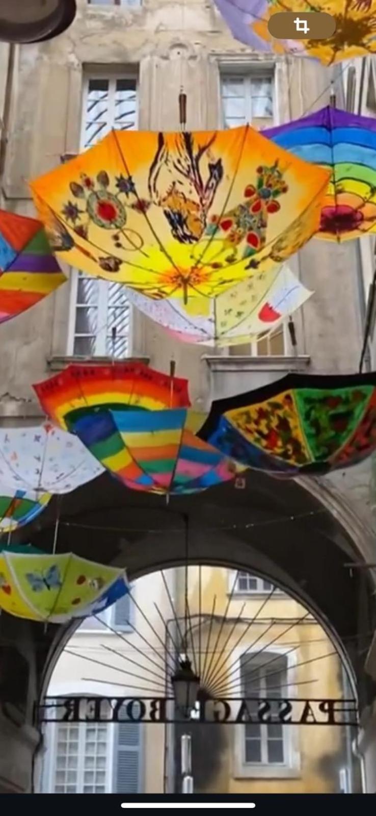 Bel Appartement En Plein Coeur De Carpentras ภายนอก รูปภาพ